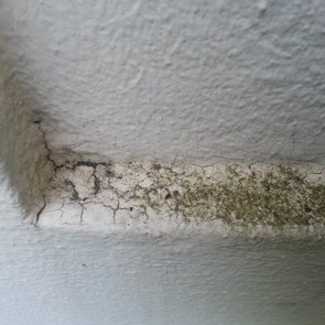 afsluitende verflaag op stuc buiten